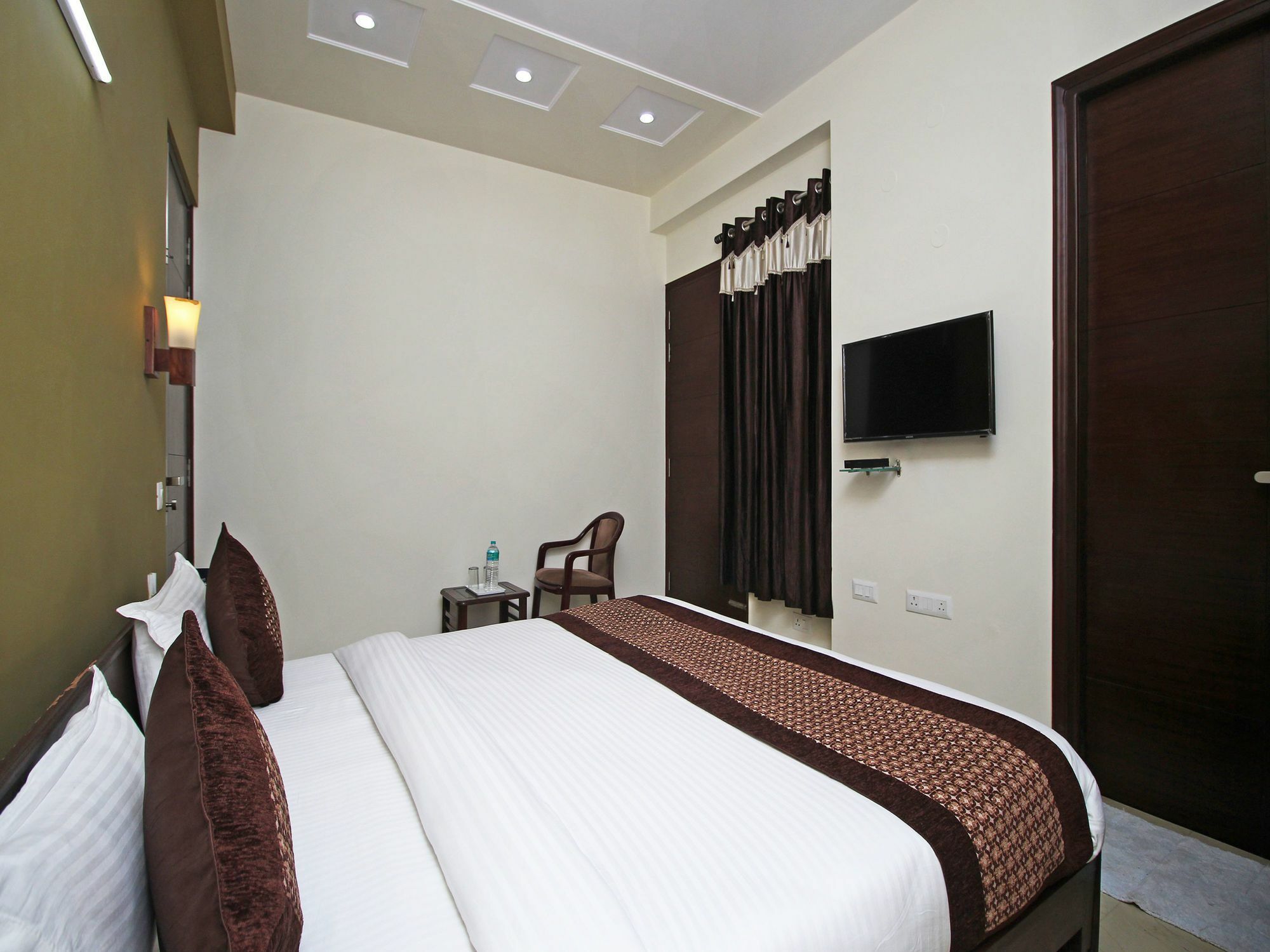 Fabhotel Mannat Residency Sec 52 Gurgaon Luaran gambar